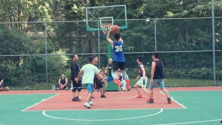 篮球球员爆料视频最新版,揭秘赛场背后惊人内幕